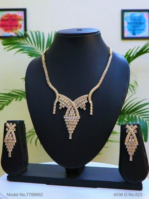 Fashion Necklace Set | Artificial Diamonds / Zircons