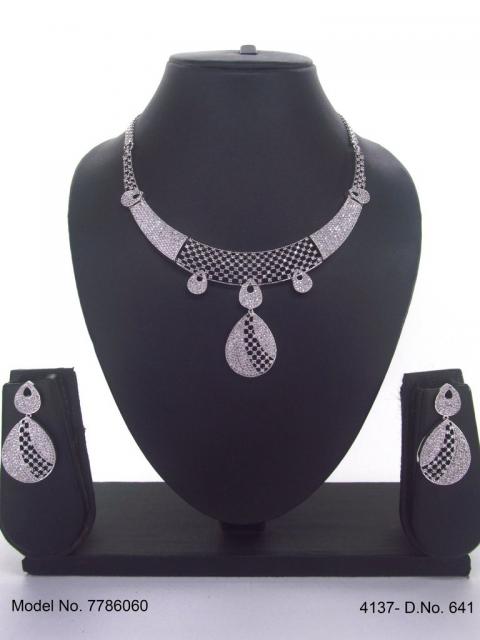 Wholesale Traditional Necklace Set