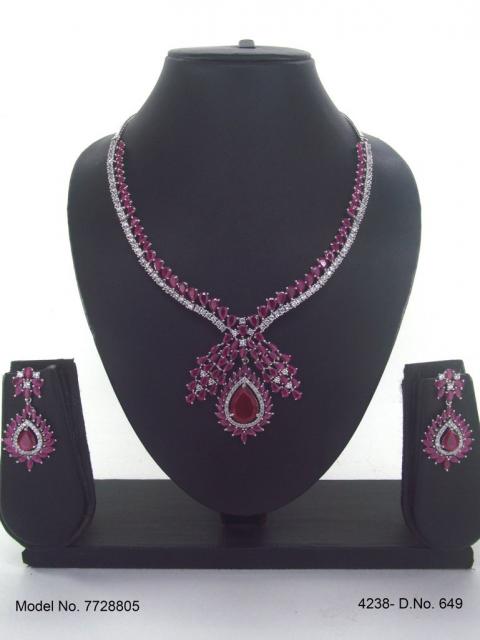 Statement American Diamond Set