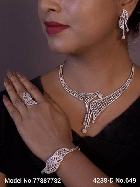 Traditional Zirconia Jewelry Set for Classy Women