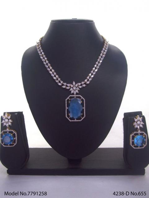 Traditional Zirconia Jewelry Set for Classy Women