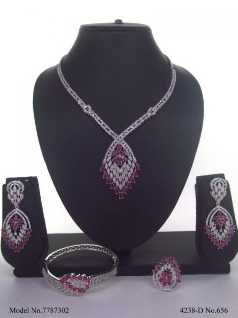 Fashion Necklace Set | Artificial Diamonds / Zircons