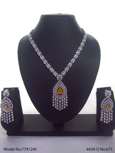 Traditional American Diamond Set