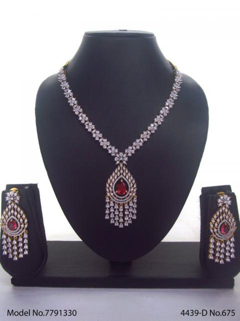 Fashion Necklace Set | Artificial Diamonds / Zircons