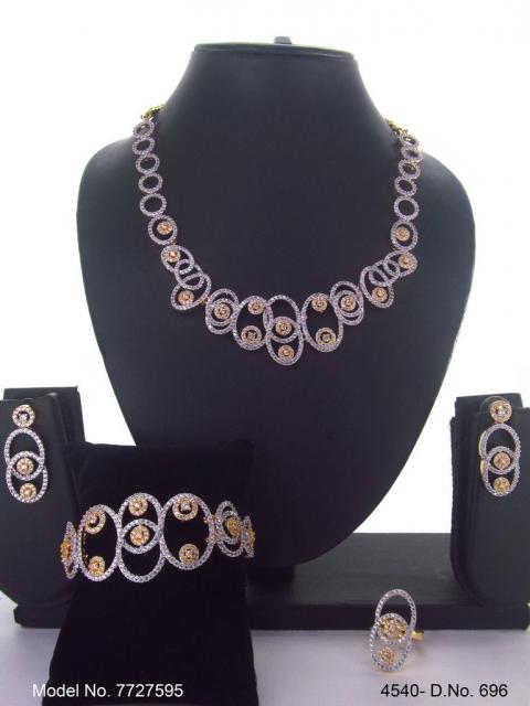 Amazing Traditional Jewelry Set