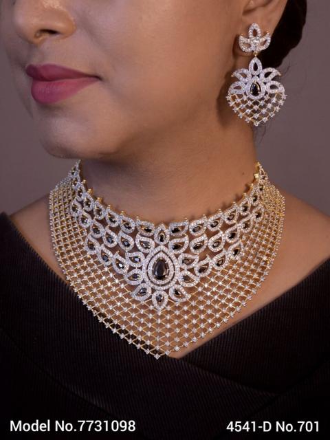 Designer Jewelry Set for Weddings