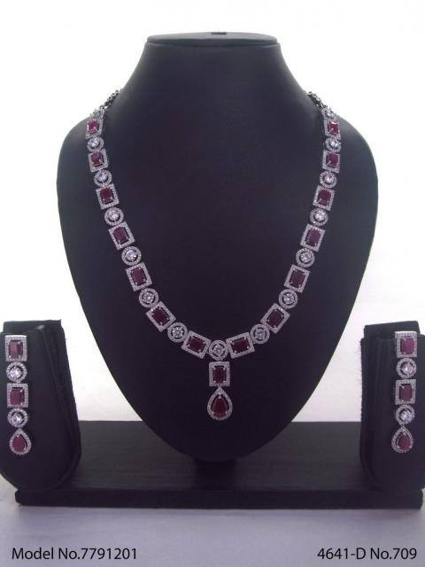 Amazing Traditional Jewelry Set