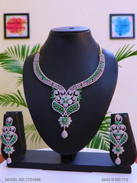 Handmade Traditional Masterpiece Zircon Jewelry Set