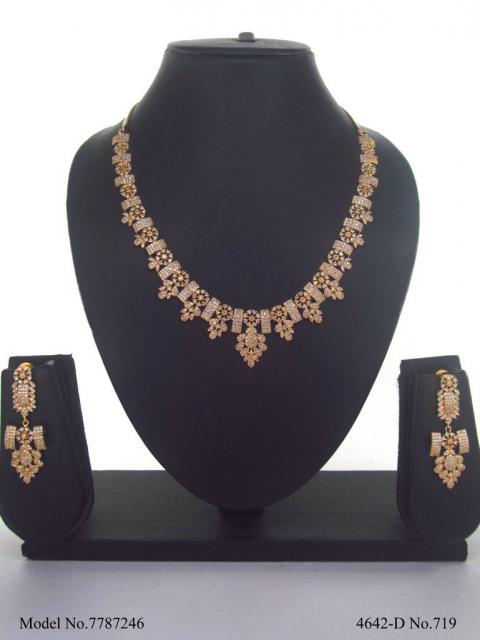 Gift Necklace Set in CZ