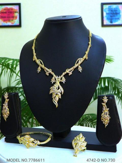 Original Zircon Necklace Set