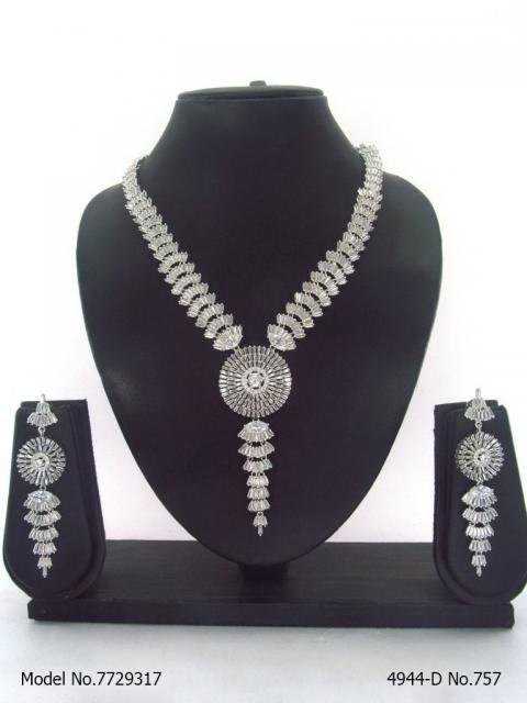 Designer Jewelry in Wholesale