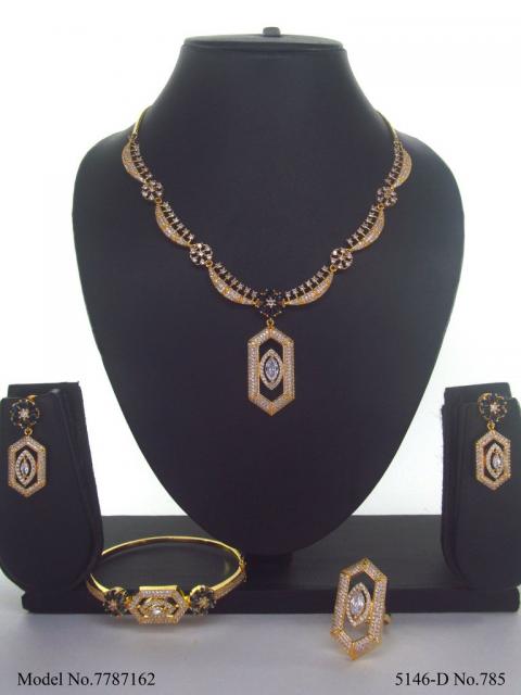 Gift Necklace Set in CZ