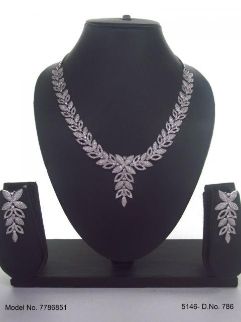 Traditional Zirconia Jewelry Set for Classy Women