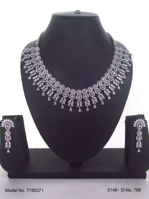 Amazing Traditional Jewelry Set