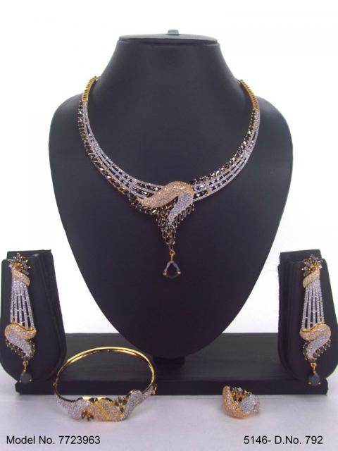 Traditional Design | American Diamond Jewelry Set