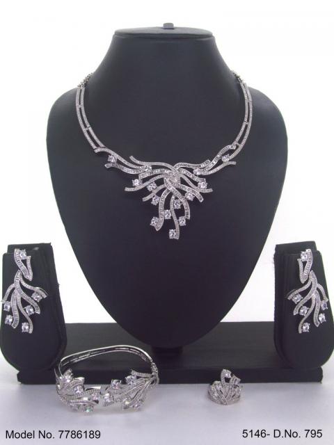 Handmade Traditional Masterpiece Zircon Jewelry Set