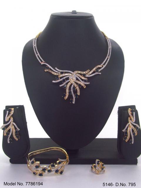 Traditional Zirconia Jewelry Set for Classy Women