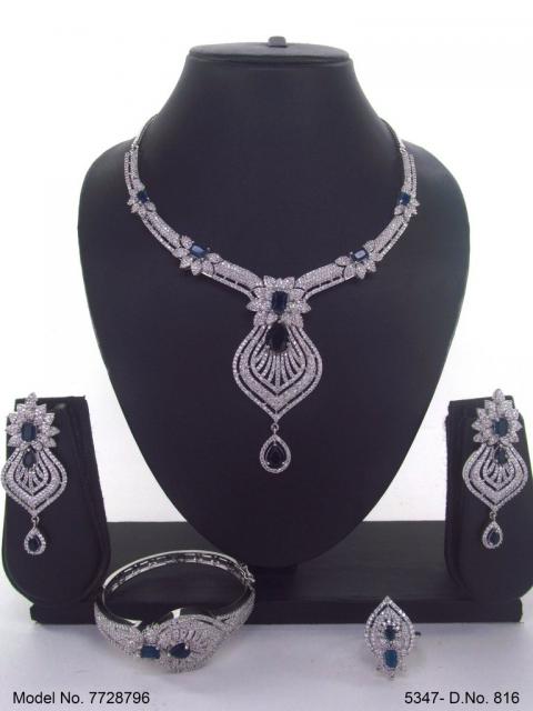 Trendy Traditional Necklace Set | Ideal Birthday Gift