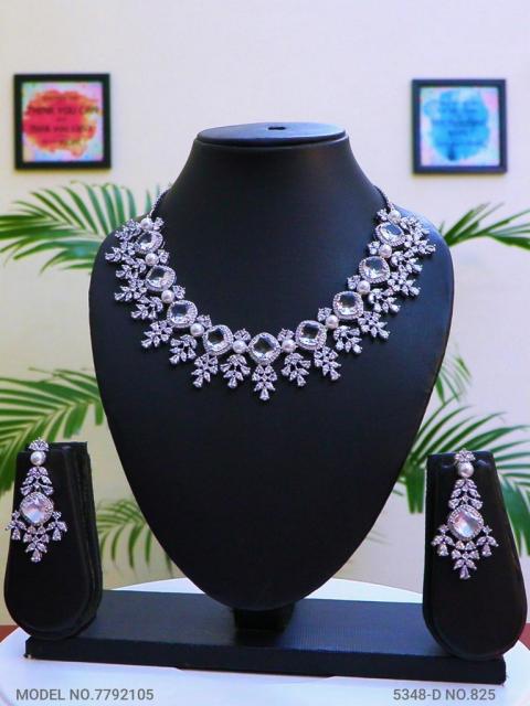 Traditional Zirconia Jewelry Set for Classy Women