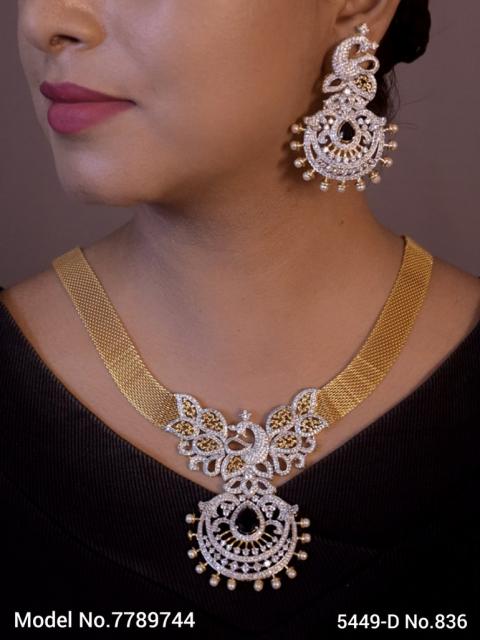 Necklace Designed by Passionate Craftsmen !