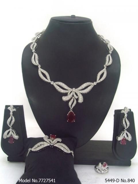 Fashion Necklace Set | Artificial Diamonds / Zircons