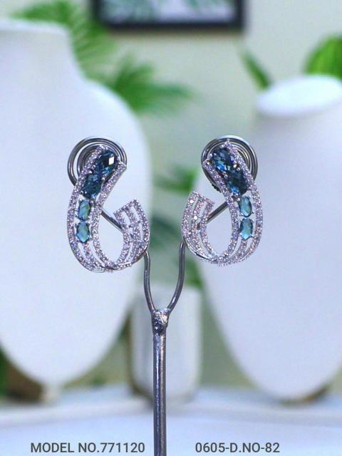 Crystal Zircon studs for Girls | Steal a mans Eye