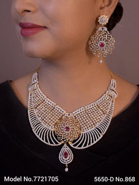 Necklace Designed by Passionate Craftsmen !