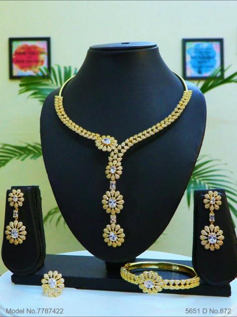 Western Necklace set