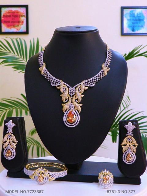 Wholesale Traditional Necklace Set