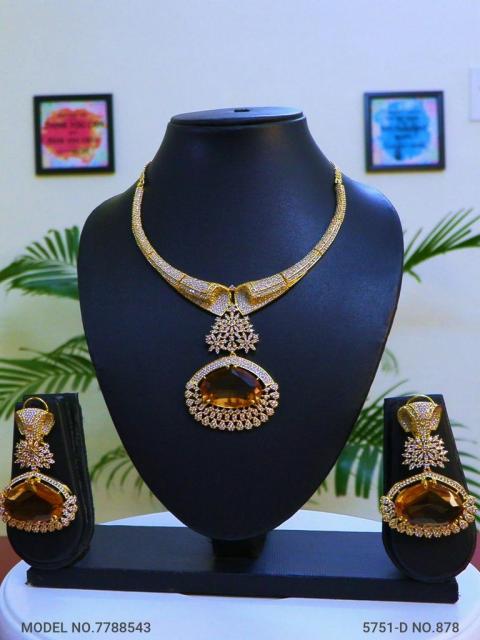 Necklace Designed by Passionate Craftsmen !