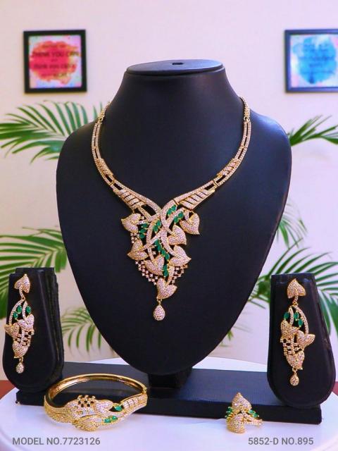 Original Zircon Necklace Set