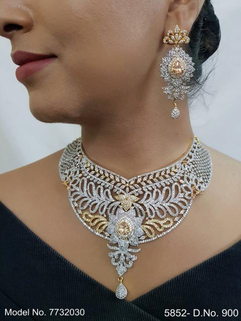 Necklace Set with Classic earrings