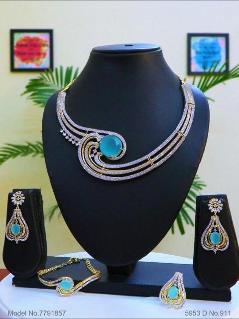 The best Gift for a Woman ! Jewelry