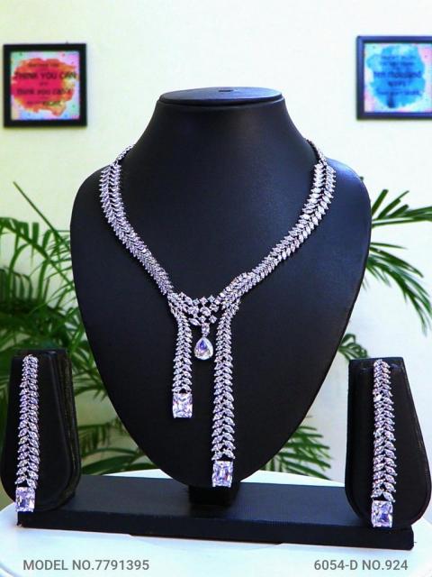 Trendy Traditional Necklace Set | Ideal Birthday Gift