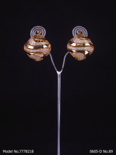 Glorious Stud Zircon Earring with AD stones