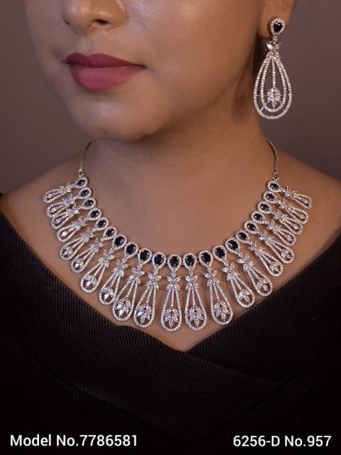 Wholesale Traditional Necklace Set