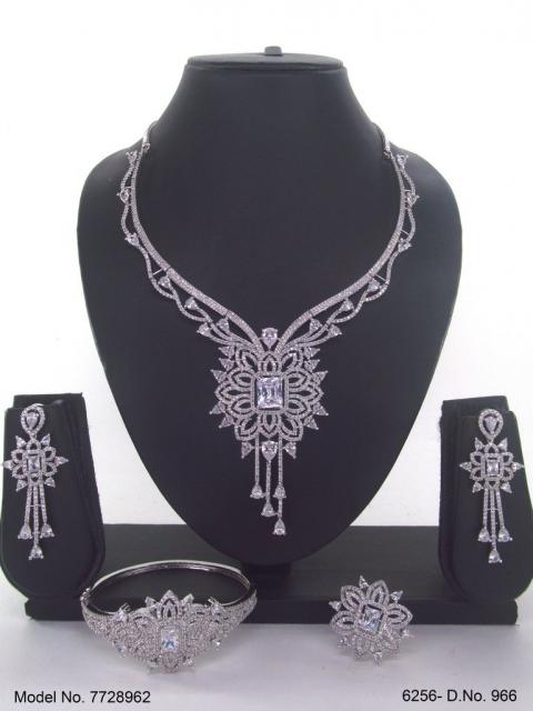 Traditional Zirconia Jewelry Set for Classy Women