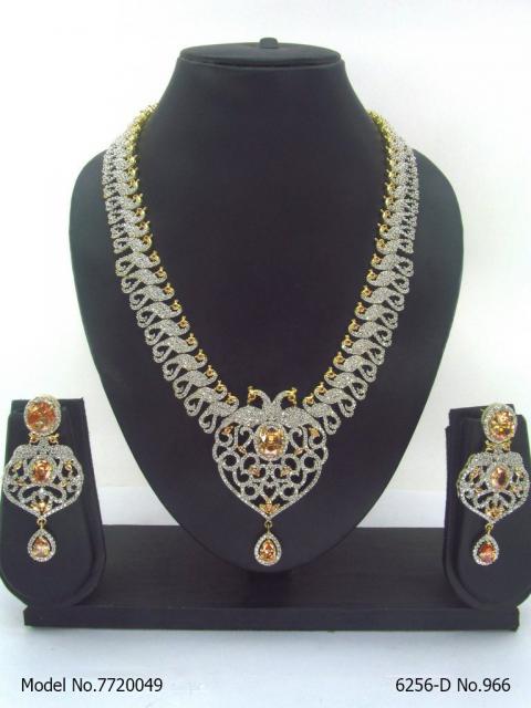 Statement American Diamond Set