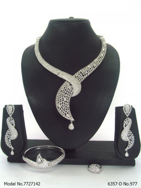 Traditional Design | American Diamond Jewelry Set