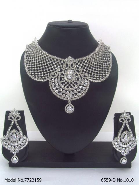 Handmade Traditional Masterpiece Zircon Jewelry Set