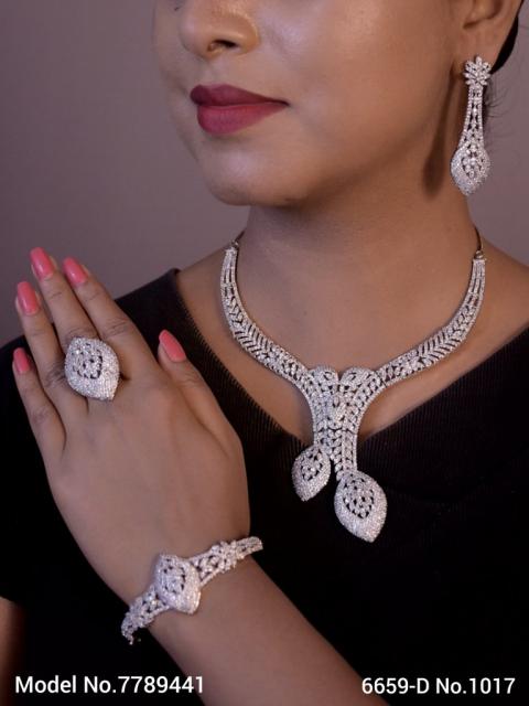 A Masterpiece | Handcrafted Traditional Jewellery Set