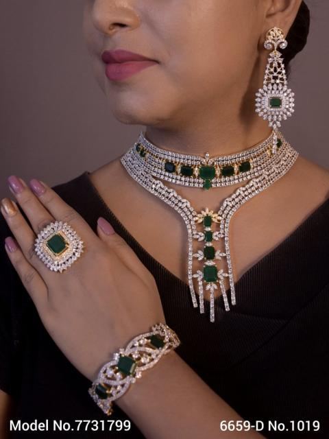 Rare Showstopper | Necklace Set