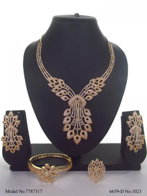 Amazing Traditional Jewelry Set