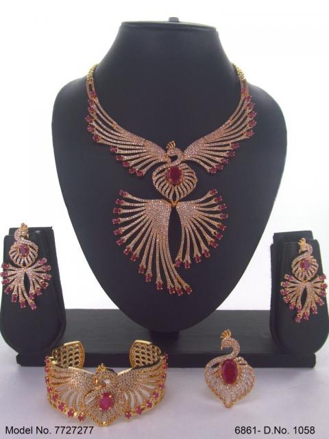 Necklace Designed by Passionate Craftsmen !