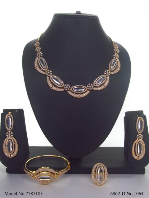 Trendy Traditional Necklace Set | Ideal Birthday Gift