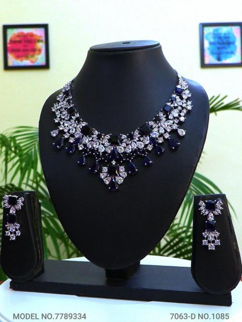 Wholesale Traditional Necklace Set