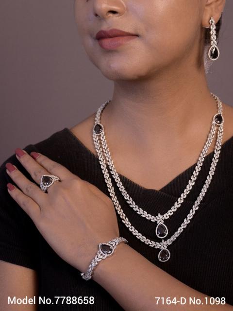 Traditional Zirconia Jewelry Set for Classy Women