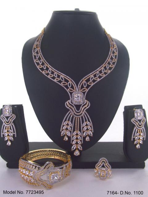 Designer Jewelry in Wholesale