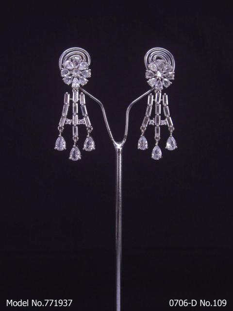 Classic Zircon Earrings