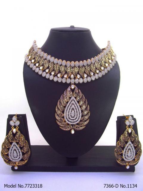 Trendy Traditional Necklace Set | Ideal Birthday Gift